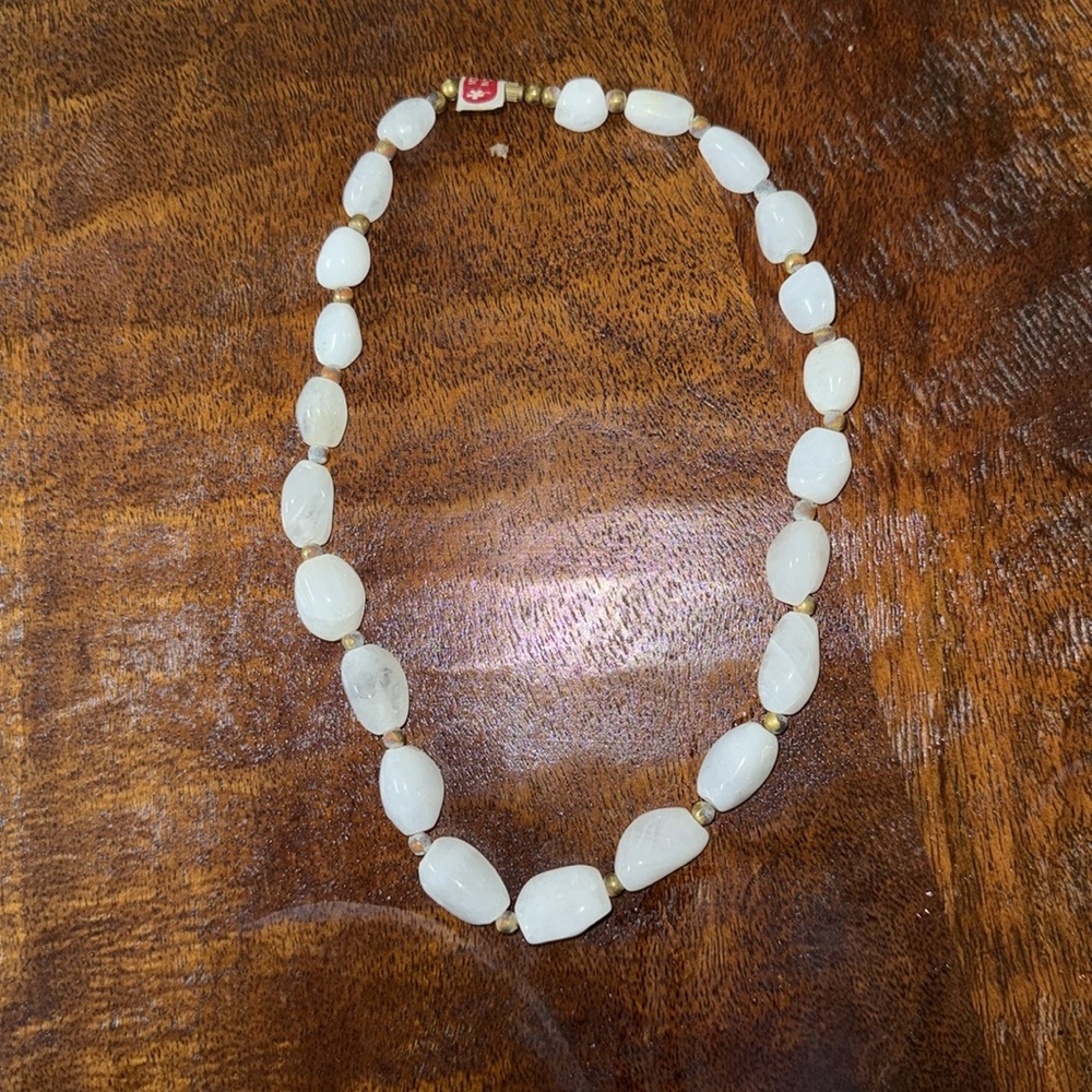 New Elegant Genuine White Agate Necklace
